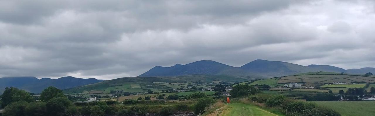 Апартаменты Loughview Retreat In The Mournes